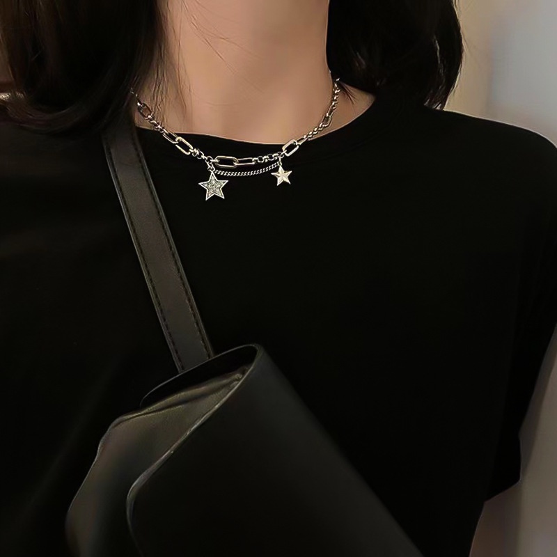 Kalung Rantai Choker Liontin Bintang Aksen Kristal Warna Silver Untuk Wanita