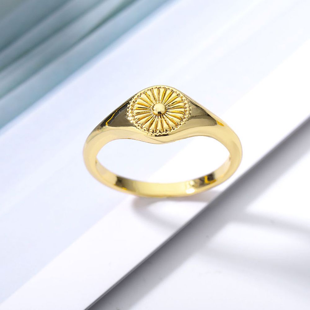Needway  Gothic Finger Rings Vintage Sun Aesthetic Rings Eye Gift Flower Face Exaggeration For Men Women Fashion Jewelry