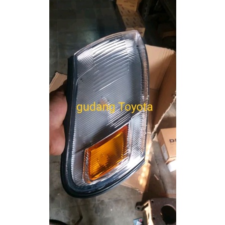 CORNER LAMP KANAN RH COROLLA GREAT