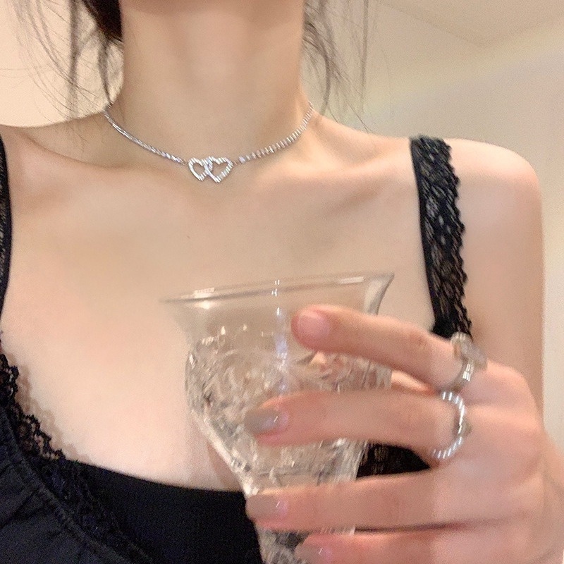 New Sweet Love Choker Necklace Female Light Luxury Clavicle Chain Simple Necklace Accessories Sexy Girl Jewelry