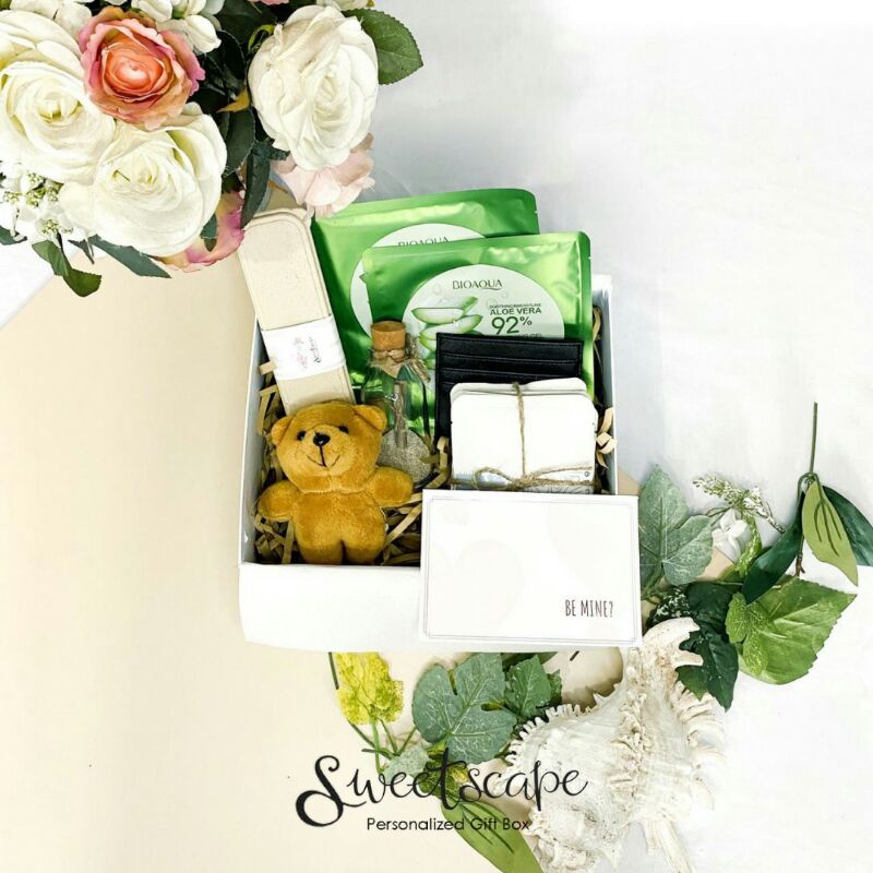 

Gift Box Package 193-Paket Hampers 193 - Custom Gift Box