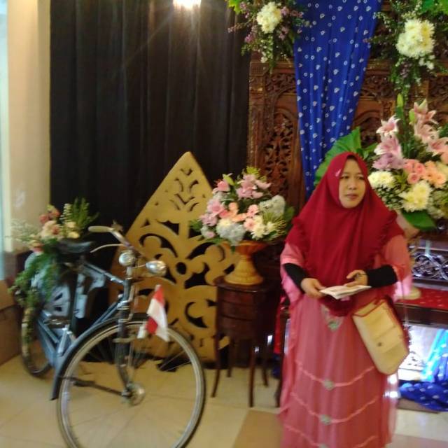 endah_hermana70