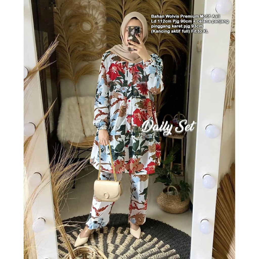 RM AR Set Daily Rose WhiteCV108.000Bahan