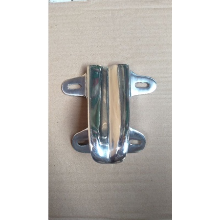 Pangkon lampu stop v80/dudukan lampu v80