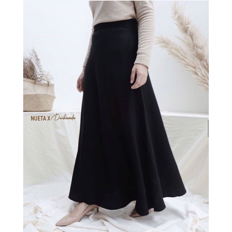 HANA SKIRT - NUETA x Dwihanda