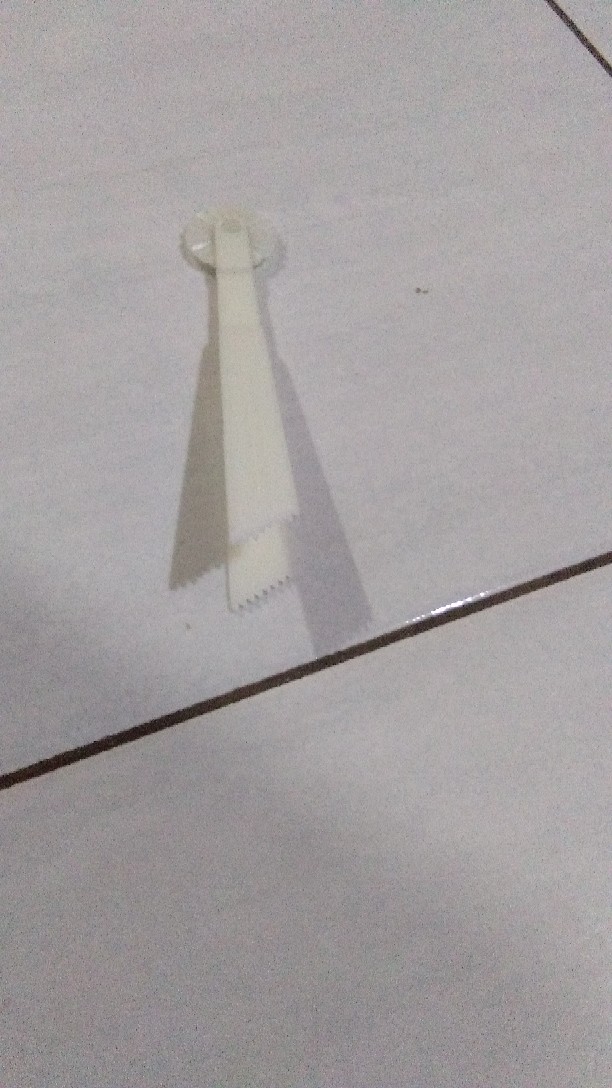 Penjepit Jepit Nastar Daun Dengan Roda Pemotong