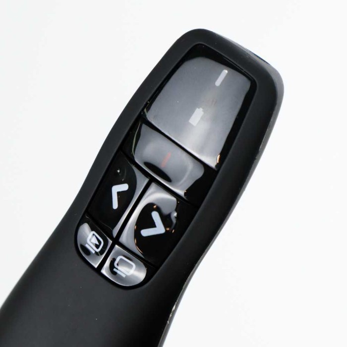 Laser Pointer Presenter Wireless Pointer Merah 2.4Ghz 15 Meter- R400 - Hitam