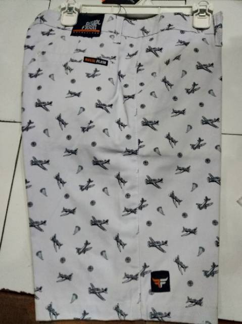 Celana chino pendek motif distro premium trendy / celanachino / chinopendek / celanapendek / celana