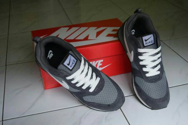 Sepatu nike murah / Nike waffle trainer / Nike md runner / Termurah