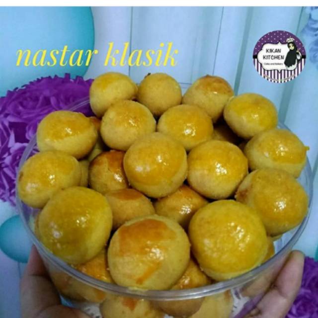 

Aneka kue kering nastar,kastangel, putri salju