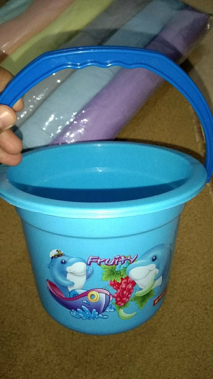 Pl-8 Pail 0.5 Gallons Ember 12 Gallons Lion Star