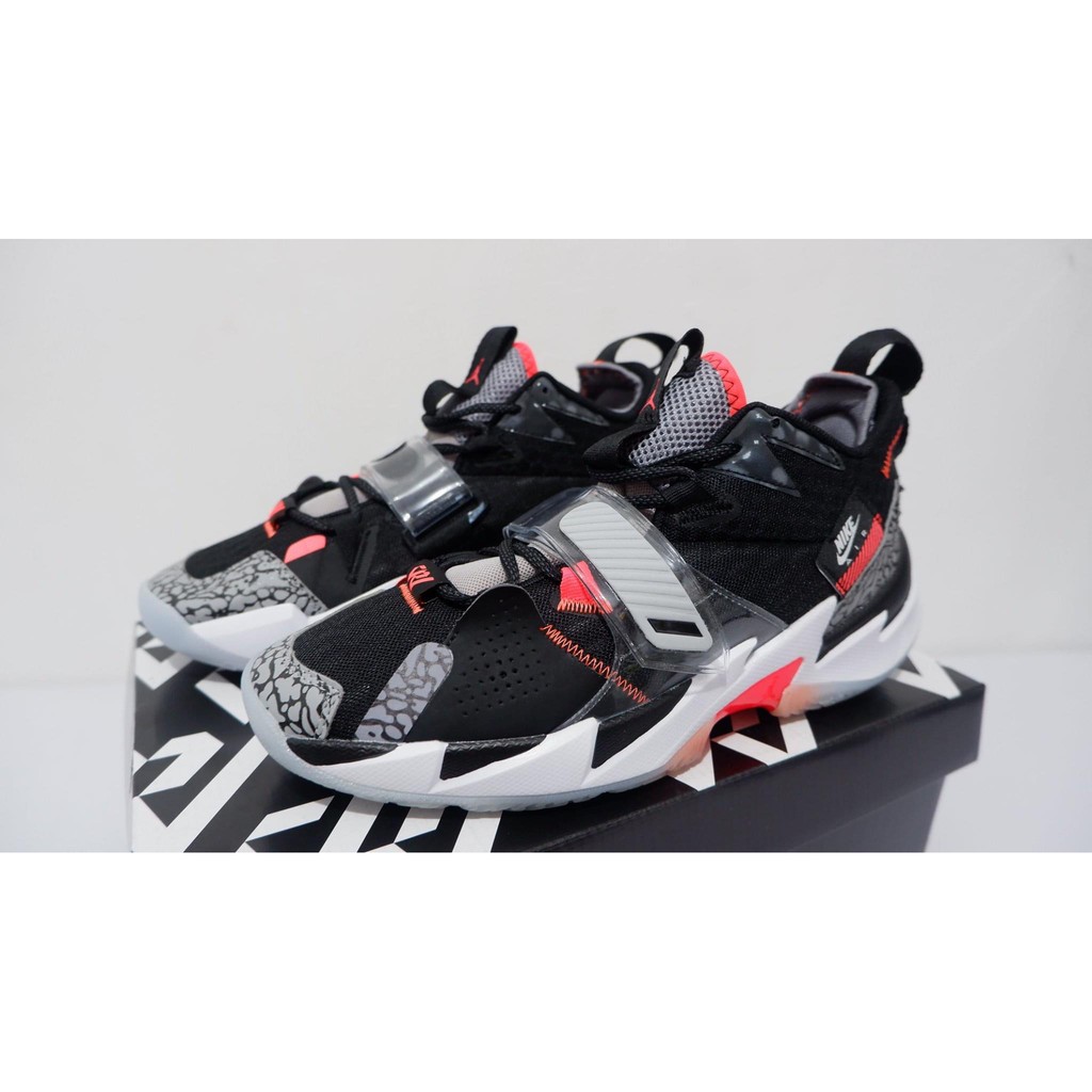 sepatu basket air jordan why not zero 3 low black cement