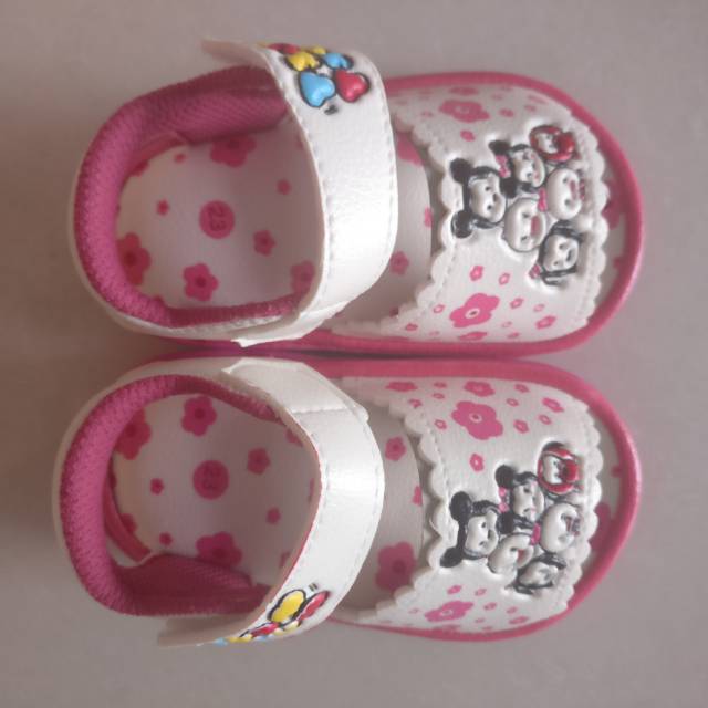 Sepatu anak cewek tsum-tsum