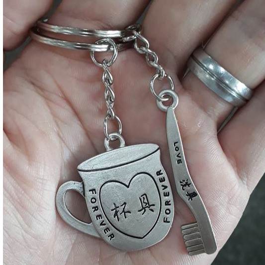 GANCI COUPLE HADIAH BUAT SANG PACAR