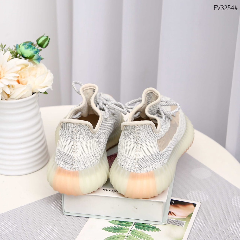 Ads Yeezy Boots 350 V2 Lundmark  (Reflective) Women FV3254