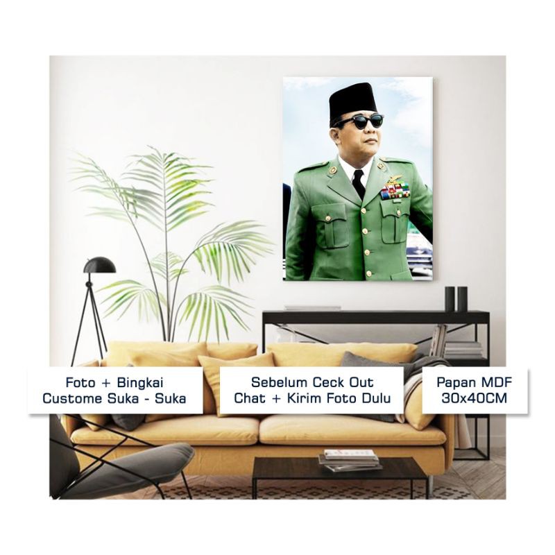 hiasan dinding kayu bingkai + foto presiden Ir. Soekarno