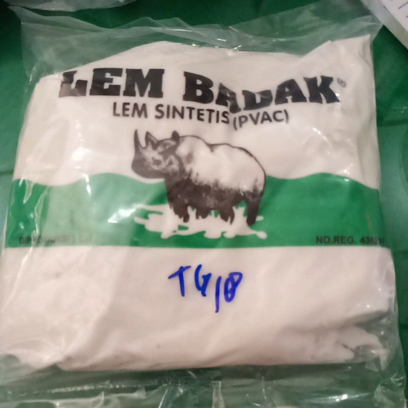 

lem badak lem kayu lem sintetis pvac 550gr