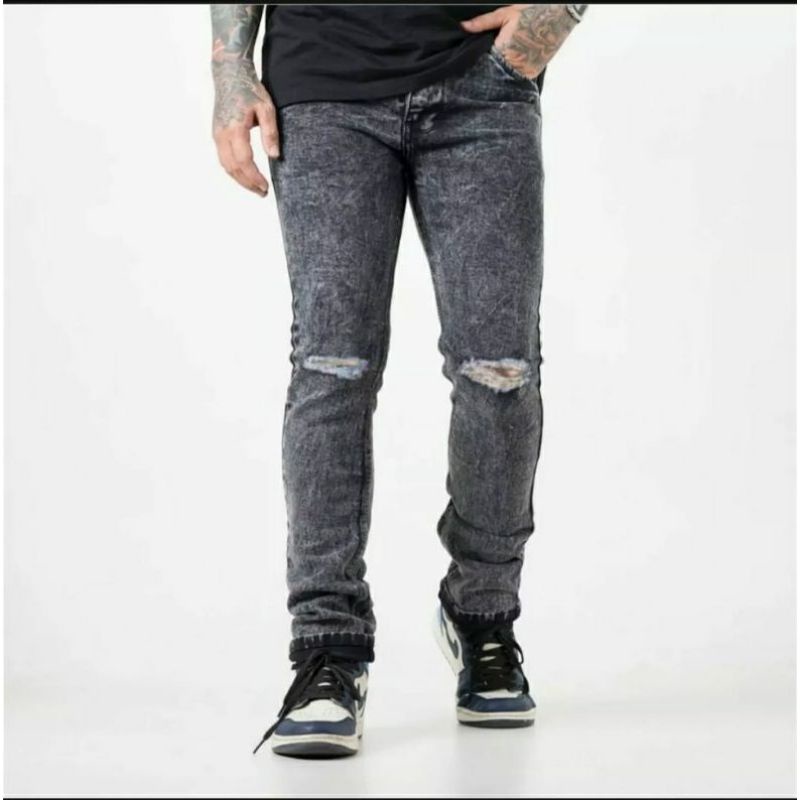 Celana jeans pria riped sobek lutut warna hitam pekat sofjins hitam riped sobek lutut bahan melar
