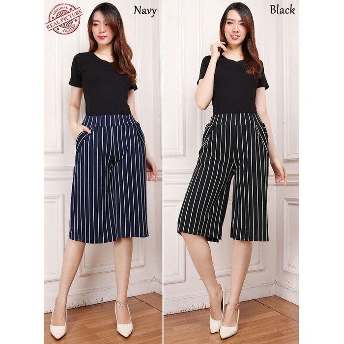 Celana kulot pendek dewasa wanita motif salur bahan wafle strech terlaris