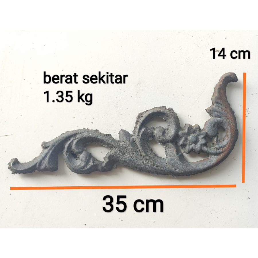 Ornamen Pagar Besi Cor Kembang Kode 02 Uk. 14 X 35 Cm