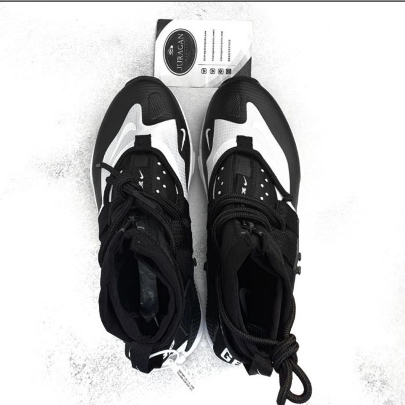 Nike Air Huarache Gripp &quot;Black White&quot;