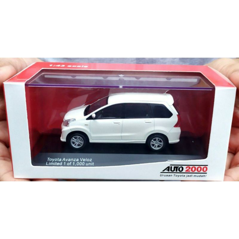 Diecast Miniatur Mobil Toyota Avanza Veloz Limited 1 of 1000 unit