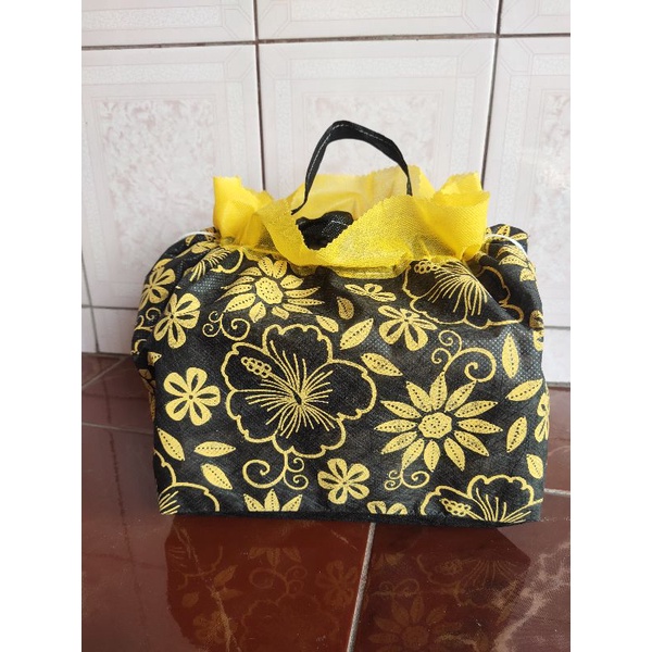 Tas hajatan serut bunga 22 ( 1 lusin = 12 )