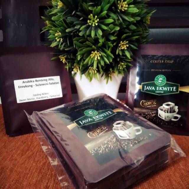 

JAVA EKWITE COFFEE ☕ KOPI INSTAN DENGAN VARIAN ARABIKA DAN ROBUSTA ☕5pcs/pack - KOPI BERKHASIAT