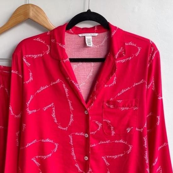 victoria’s secret pajamas ( baju / atasan tidur victoria secret) - Red Motif, S ♠