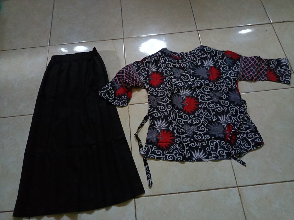 Batik Anak / Atasan Anak_anak / Batik Anak Wanita