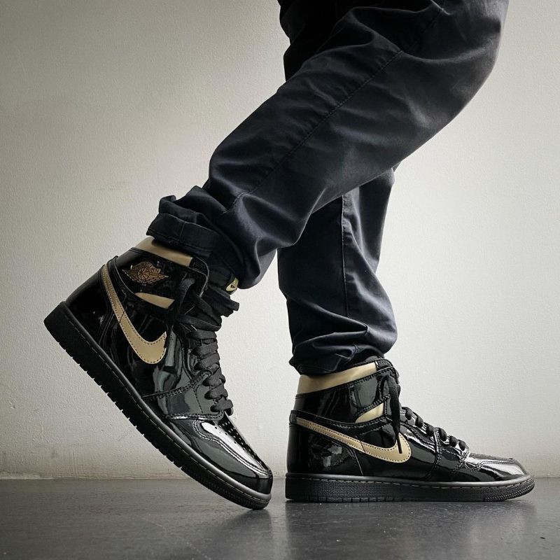 Jordan 1 metalic gold / Sepatu nike air jordan / Sepatu pria