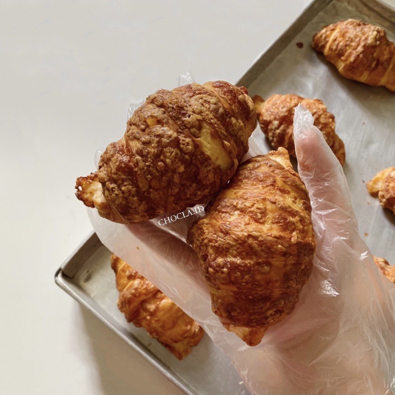 

Frozen Cheese Croissant / Croissant Beku Keju isi 3 pcs