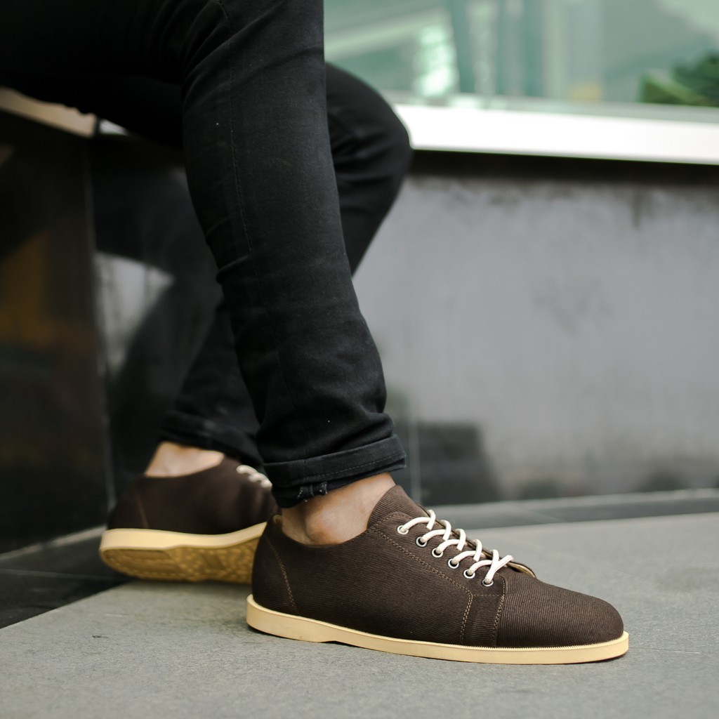 ELVRA Footwear - Sepatu Pria Sepatu Sneakers Sepatu Kasual Casual Sepatu Kanvas Canvas - Costa Brown Cream