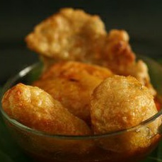

Pempek Frozen Asli Ikan Tengiri Khas Kuliner Malang
