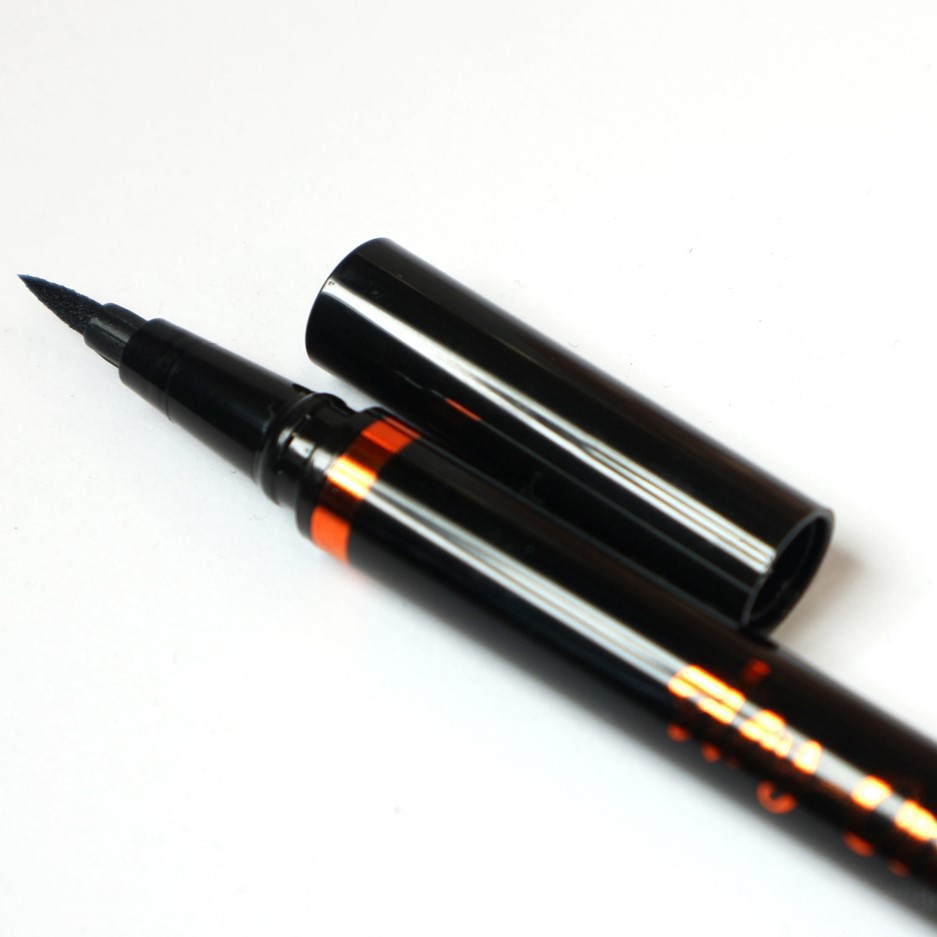 LT Pro Stay On Eyeliner Pen