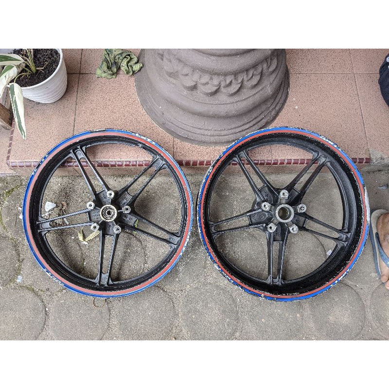 velg vixion new bekas
