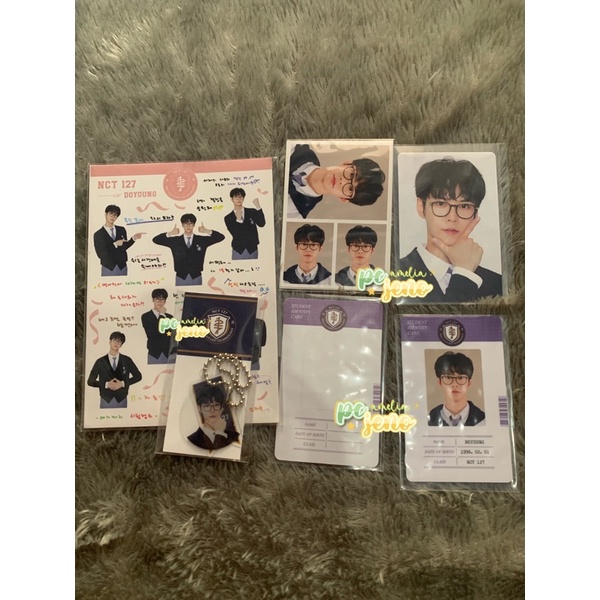 PC, ID CARD, STICKER, KEYCHAIN DOYOUNG BACK TO SCHOOL 2021 OFFICIAL (SET ONLY)