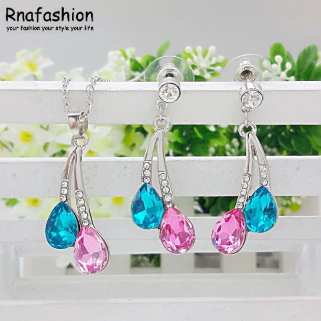 Set perhiasan swarosvky anting kalung import high quality A20