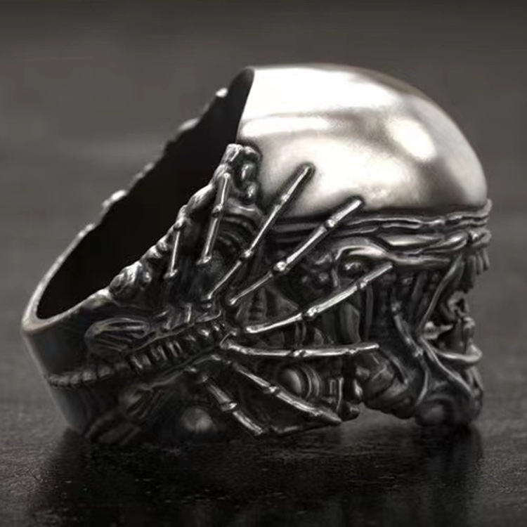 Cincin Desain Tengkorak Hantu Warna Hitam Gaya Punk Vintage Untuk Pria Dan Wanita