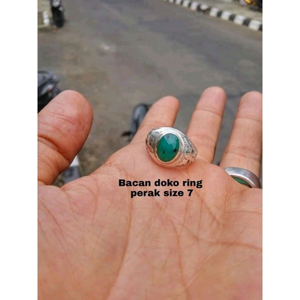 BatuAkikBacanDokoAsli