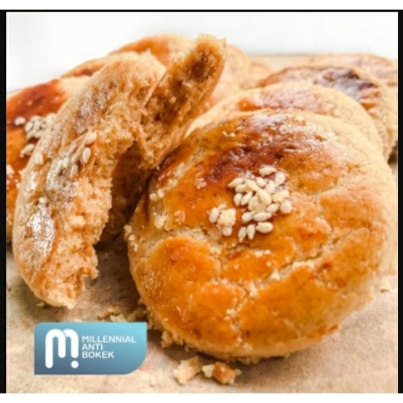 

KUE KATJANG MEDE BY WIRDA MANSUR (MILLENIAL ANTI BOKEK)