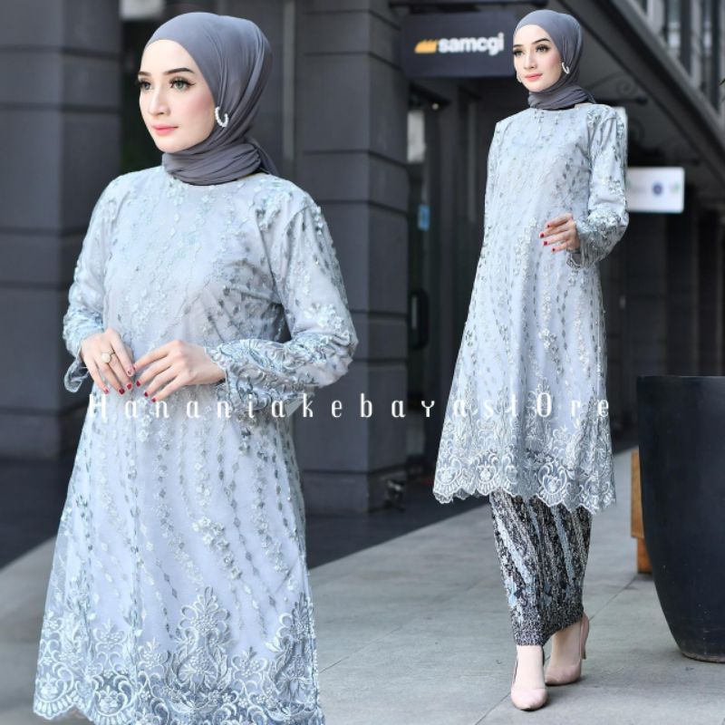 KEBAYA TUNIK MODERN / KEBAYA WISUDA / KEBAYA MODERN / KEBAYA PESTA / KEBAYA KONDANGAN / KEBAYA PENGANTIN / KEBAYA LAMARAN / KEBAYA AKAD / KEBAYA MUSLIM / KEBAYA TRADISIONAL / KEBAYA TERBARU / KEBAYA KEKINIAN / OUTFIT KEBAYA MODERN / KEBAYA MEWAH / KEBAYA