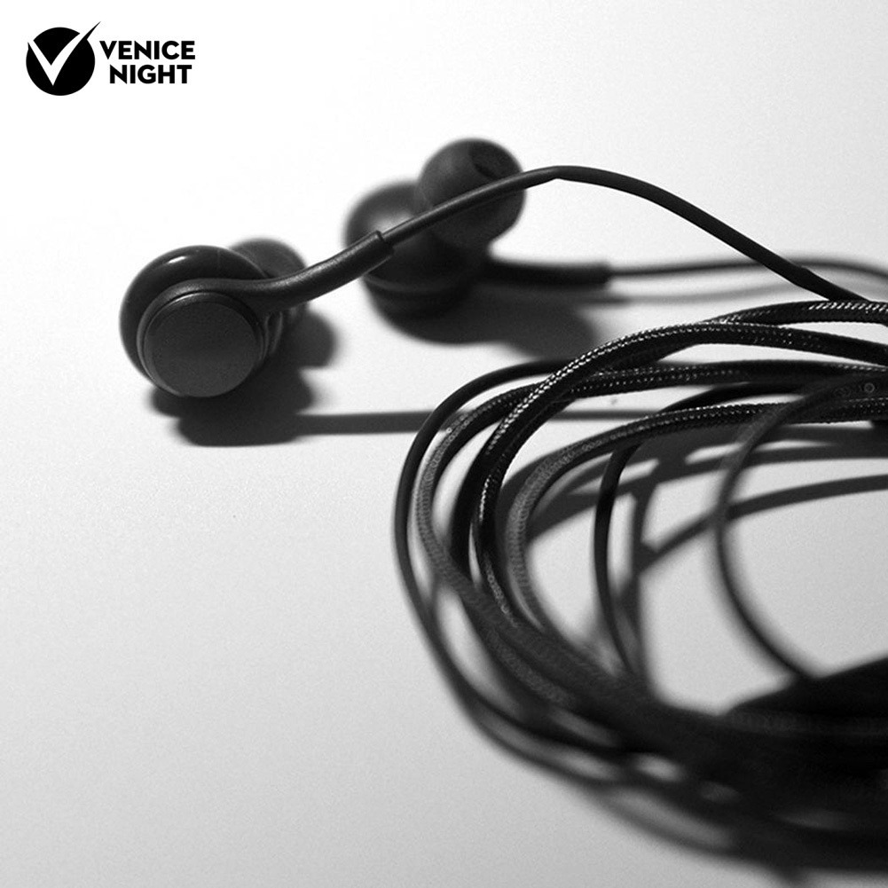 Earphone In-Ear Dengan Kabel Jack 3.5mm Dan Kontrol Volume Untuk Olahraga