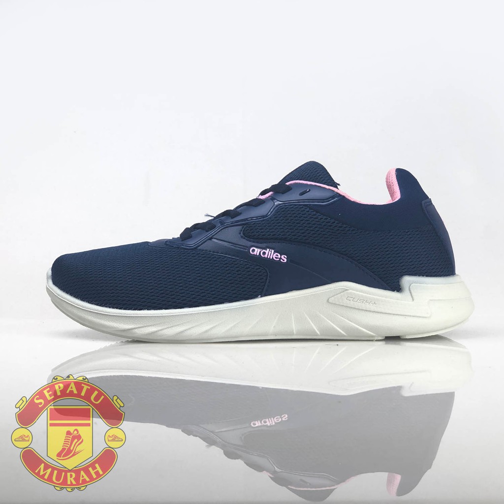 Sepatu Ardiles Wanita Iswari - Biru Navy