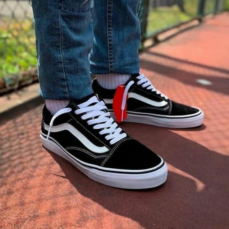 SEPATU VANS OLDSKOOL PREMIUM IMPOR BLACK WHITE HITAM PUTIH SNEAKERS CASSUAL HITAM PUTIH CEWEK COWOK