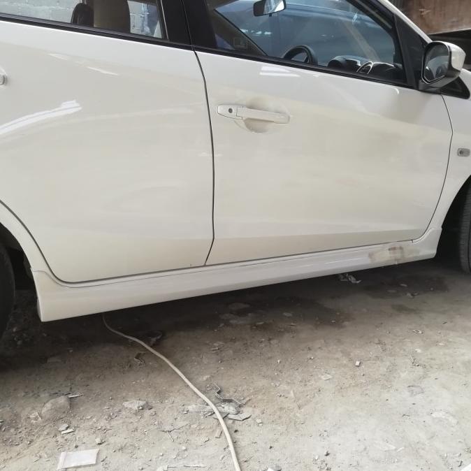Bodykit Brio Side Skirt Brio  Duraflex