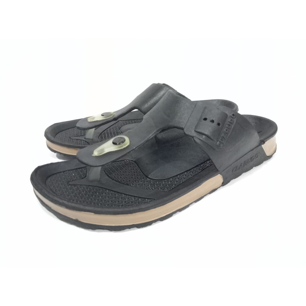 (COD) Sandal Jepit Full Hitam Santai Karet Pria Clarudo 1132