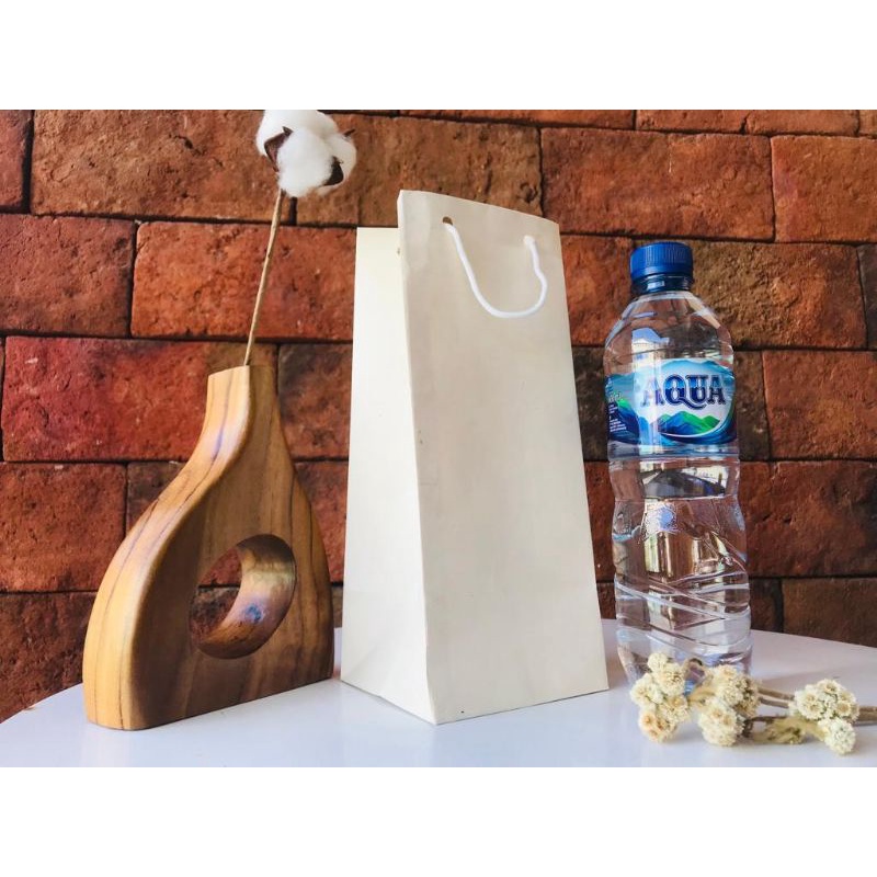 

Paperbag botol souvenir tumbler my bootle putih 9x7x25