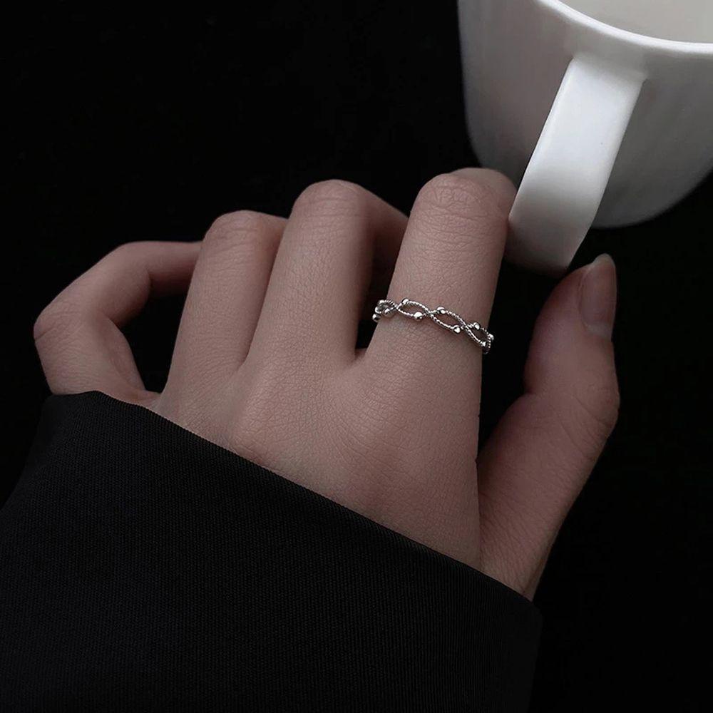 NEEDWAY Needway Cincin Gelombang Garis Berongga Kreatif Dapat Disesuaikan Hadiah Gadis Perhiasan Aksesoris Gaya Korea Rings Simple Finger Buckle