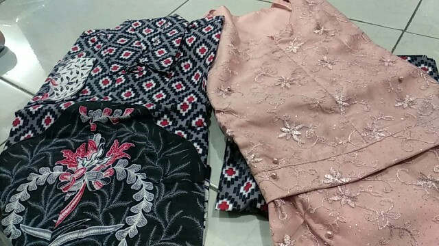 (termurah - Ori & Real Pic! Busui_3 Warna) Batik Couple Andhini Kebaya Couple Brukat Anabel - Bs073